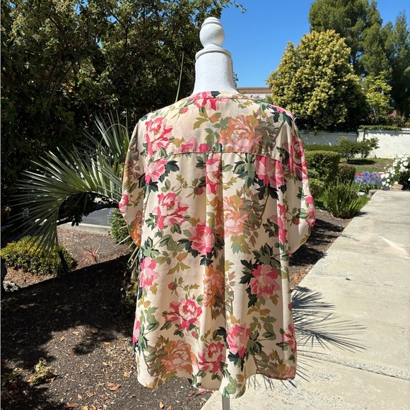 Torrid Georgette Floral Print Women's Top Size 2X - Picture 6 of 9